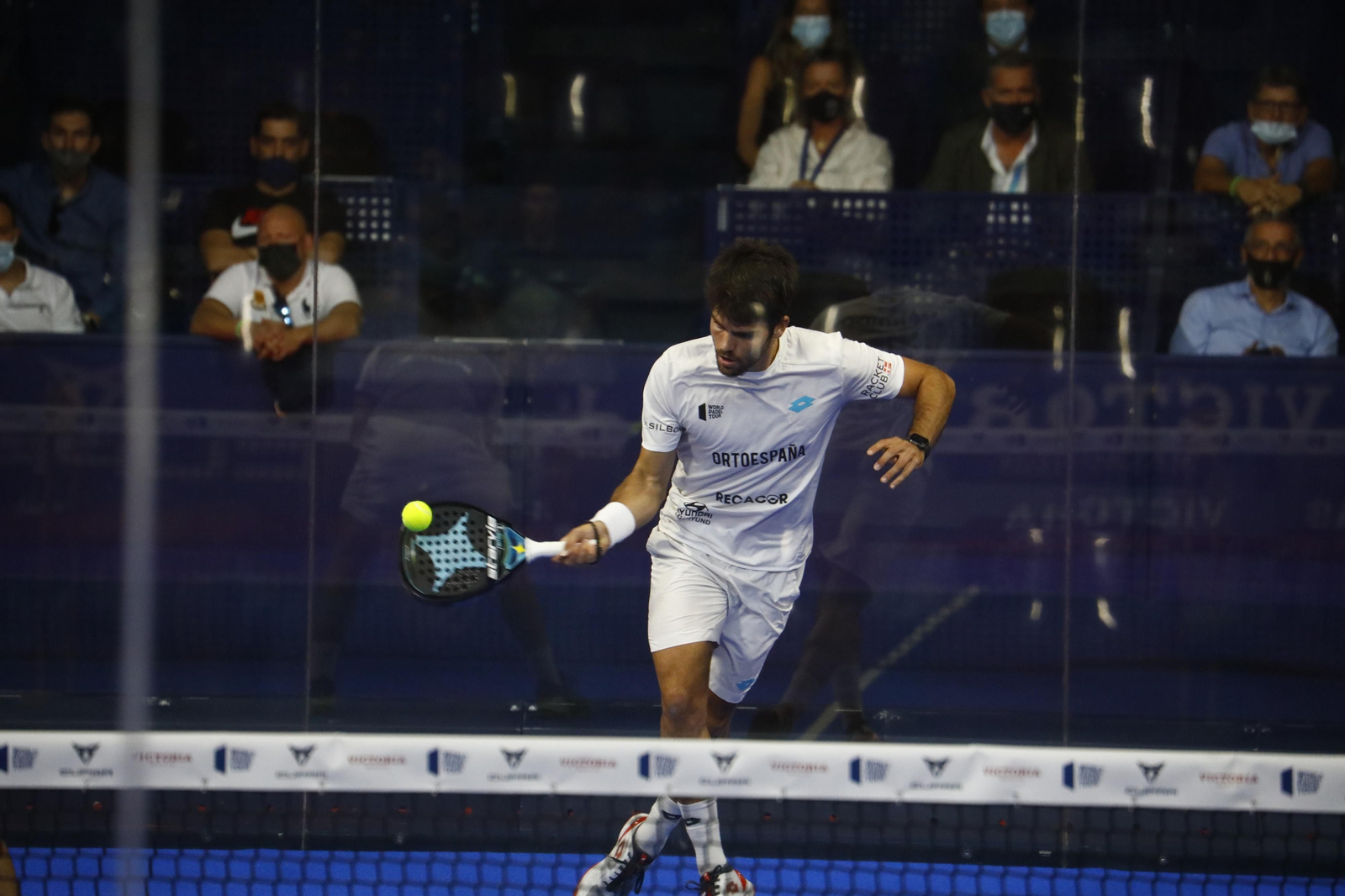 La cara y la cruz de Javi Garrido y Xisco Gil en el World Padel Tour de Córdoba, en imágenes