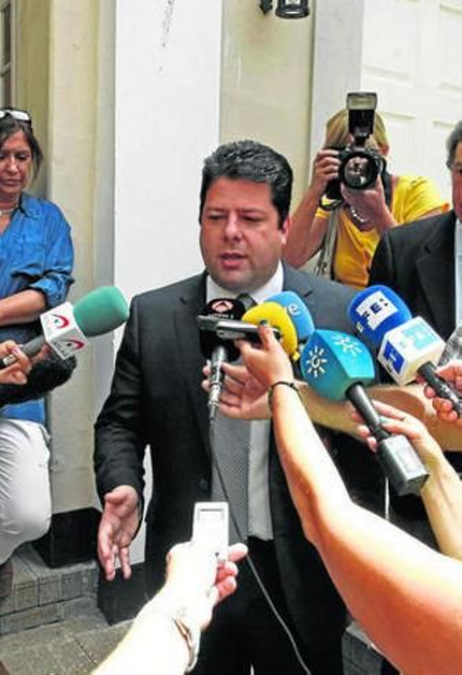 Picardo atiende a los medios en una imagen de archivo.