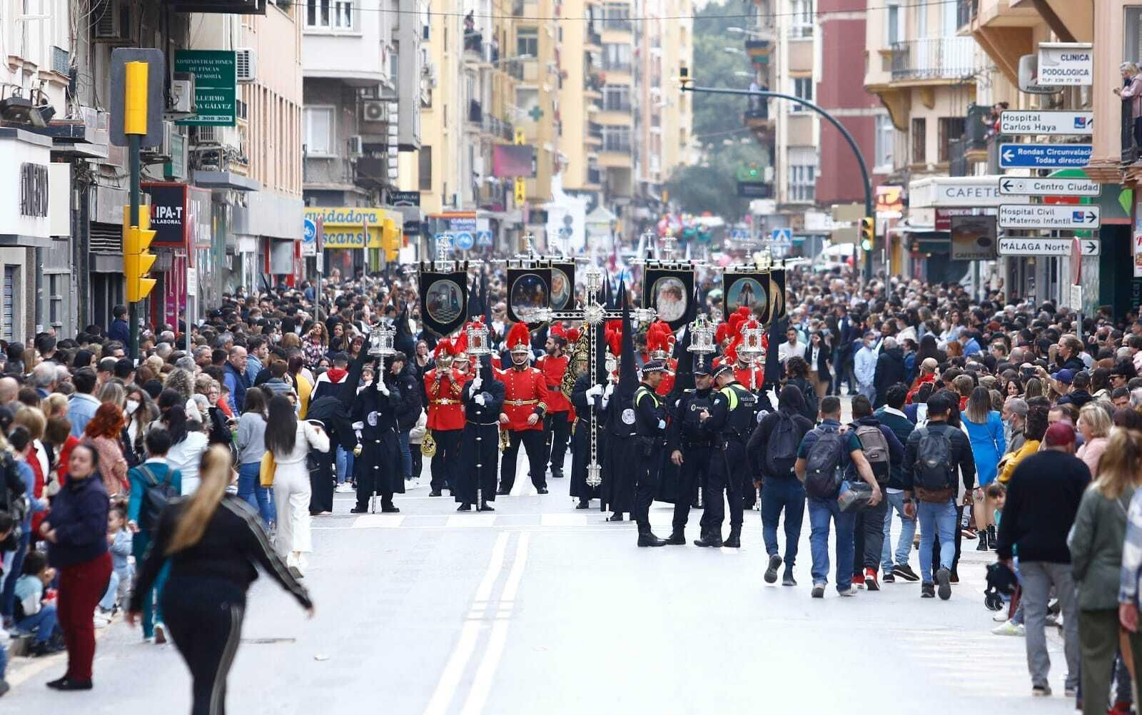 Las fotos de Dolores del Puente, en el Lunes Santo de Málaga