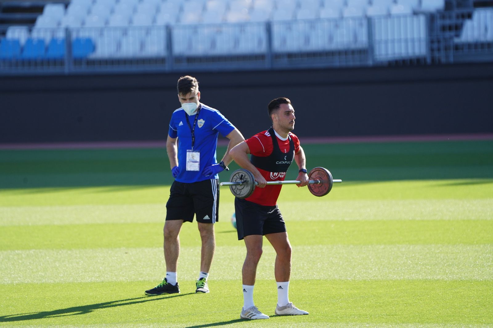 Imágenes del entrenamiento individual del lunes en Estadio y Anexo