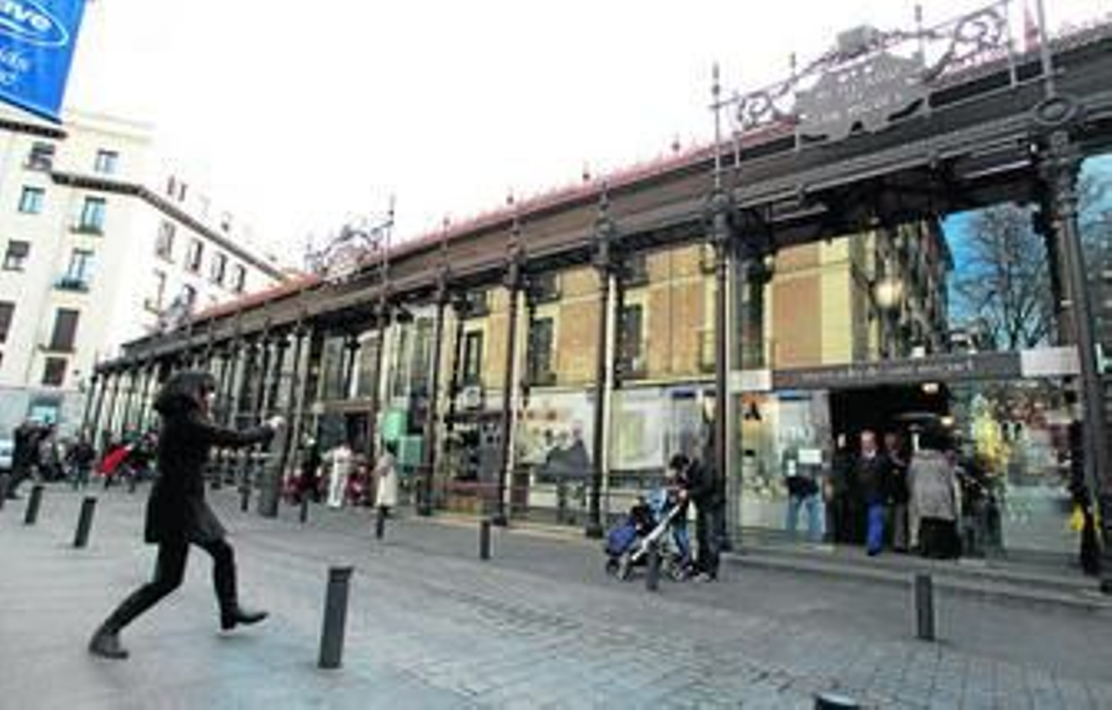 El Mercado de San Miguel de Madrid es el modelo en el que inspira el proyecto para la Nave del Barranco.
