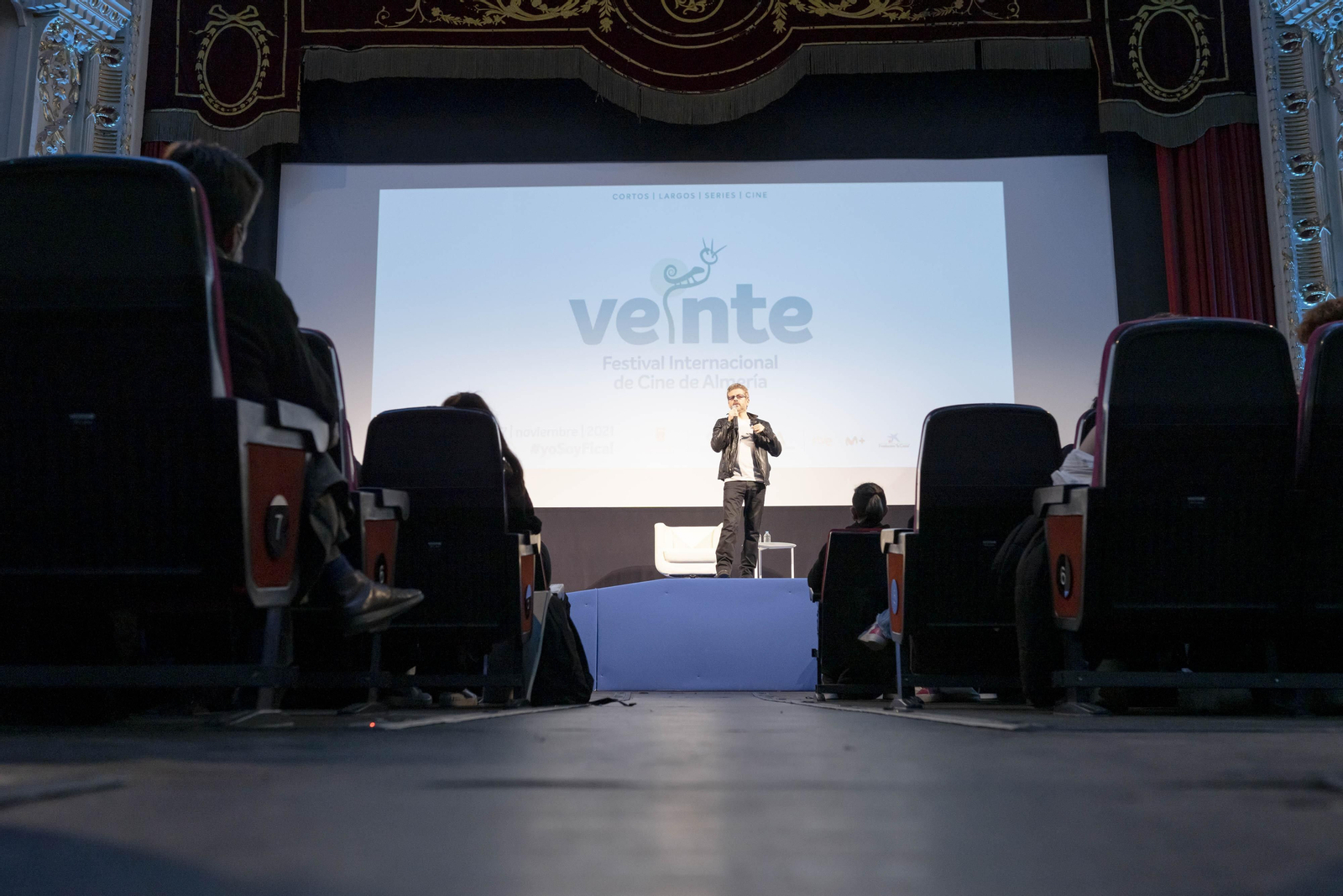 Juanma Bajo Ulloa contando cómo rodó ‘Alas de mariposa’.