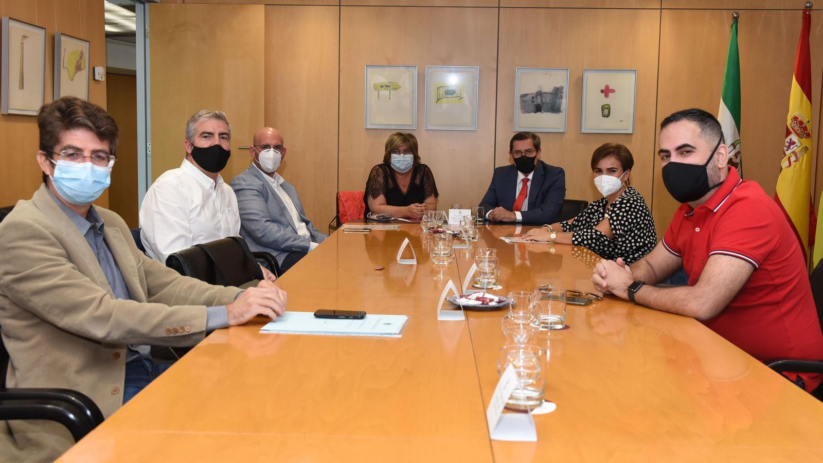 Reunión de la mesa de trabajo para el congreso.