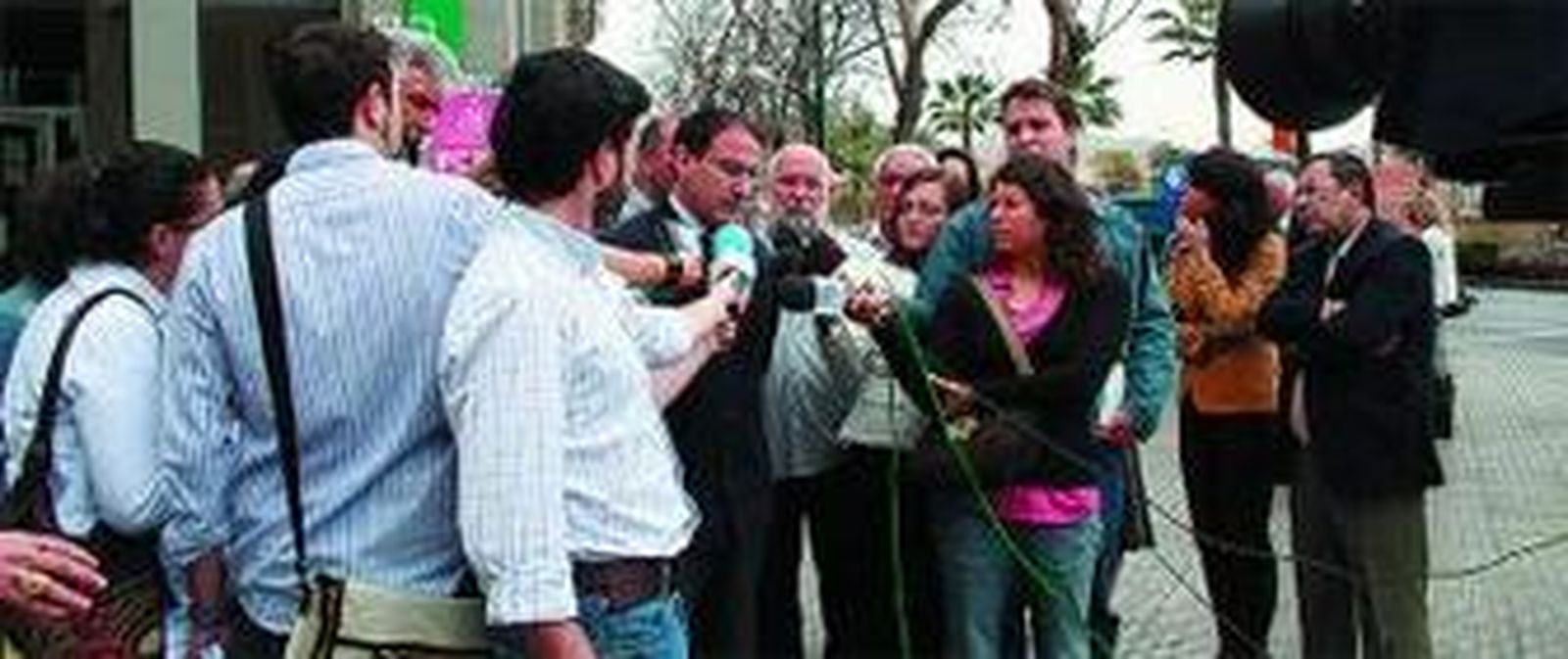 González de Lara en la última concentración por un trabajador muerto.