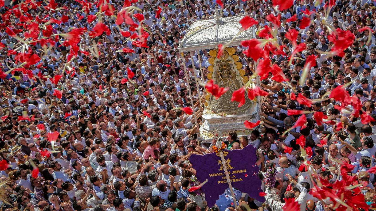 Imágenes de pasadas romerías de la Hdad de Jerez al Rocío