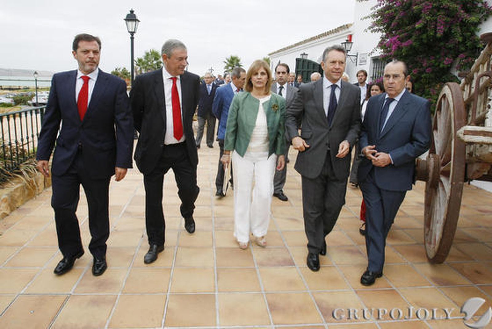 Luis Mario Blanco, José Luis Fernández, la alcaldesa María José García-Pelayo, José Joly y el diputado Aurelio Romero.

Foto: Aranda / Pascual