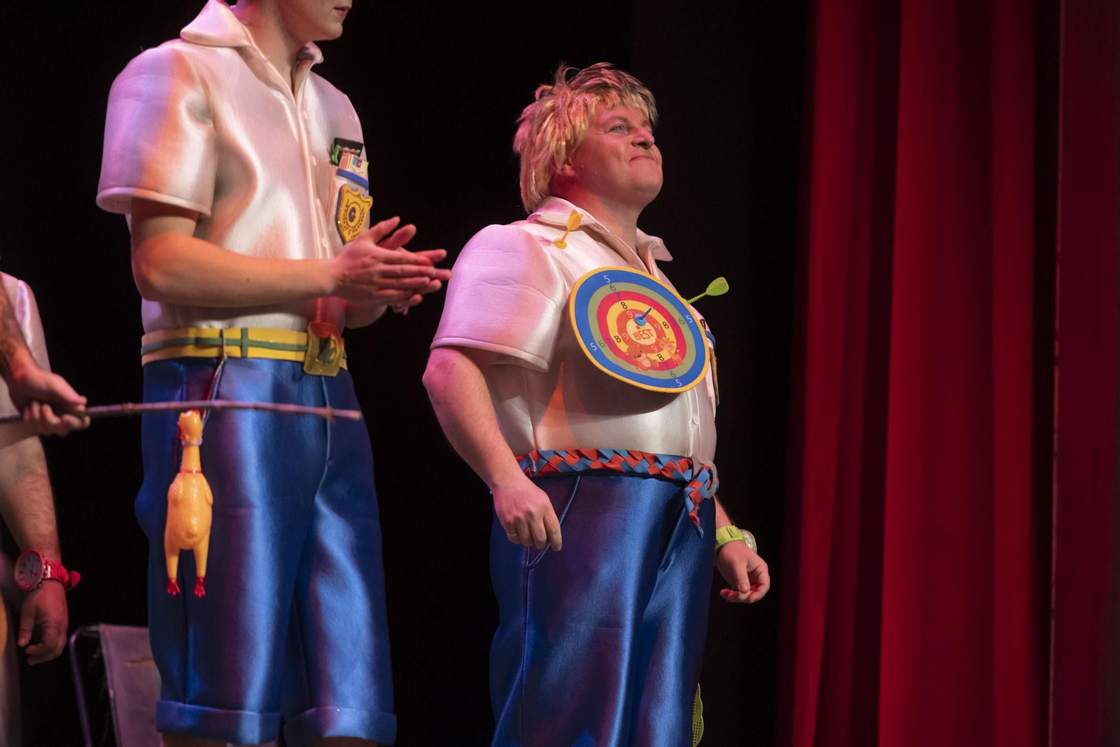 Imágenes de la actuación de la murga de Punta Umbría ‘¡Qué verano!’ en el Carnaval Colombino