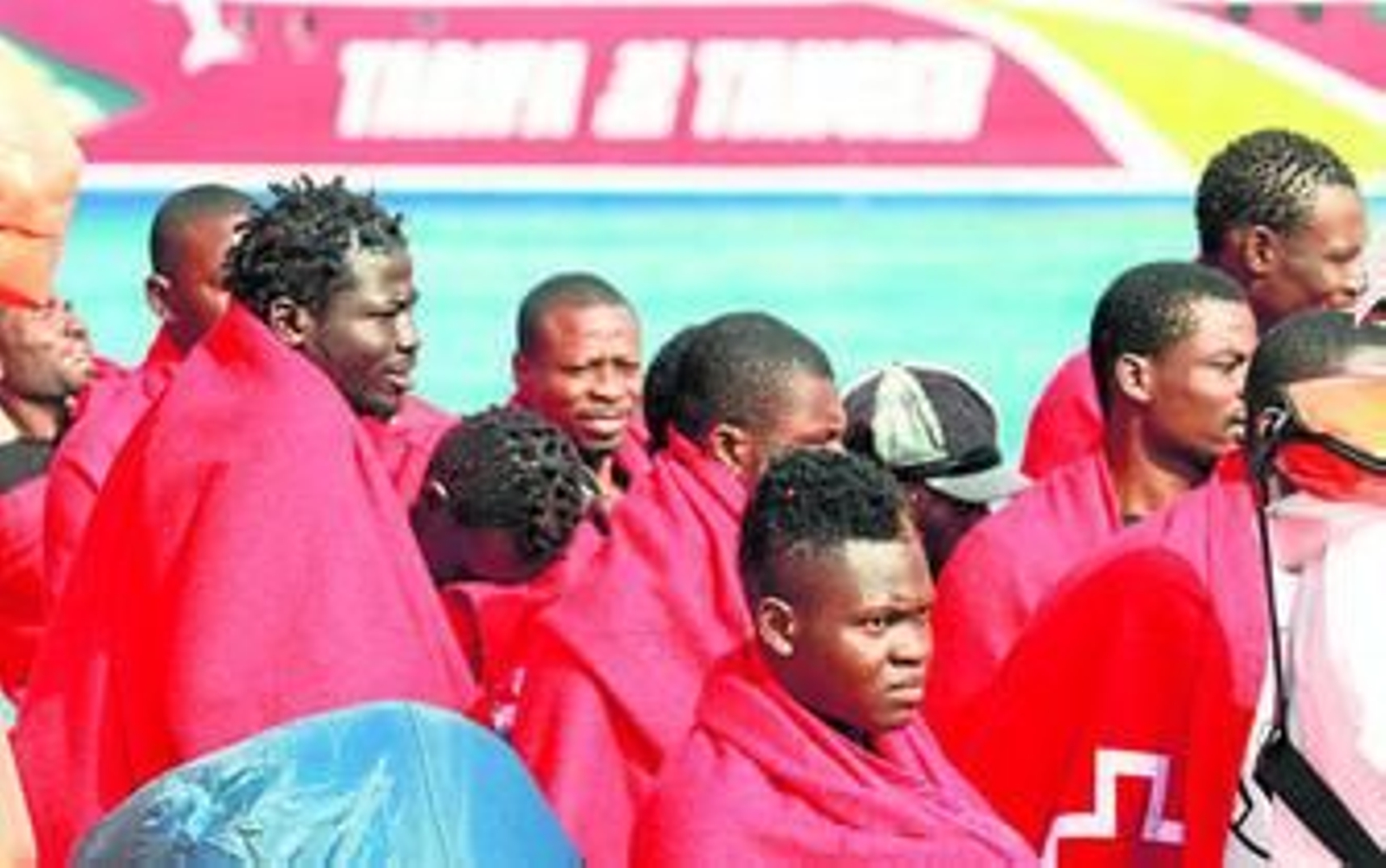 Inmigrantes rescatados el pasado viernes frente a Tarifa, en Cádiz. Inmigrantes rescatados el pasado viernes frente a Tarifa, en Cádiz.