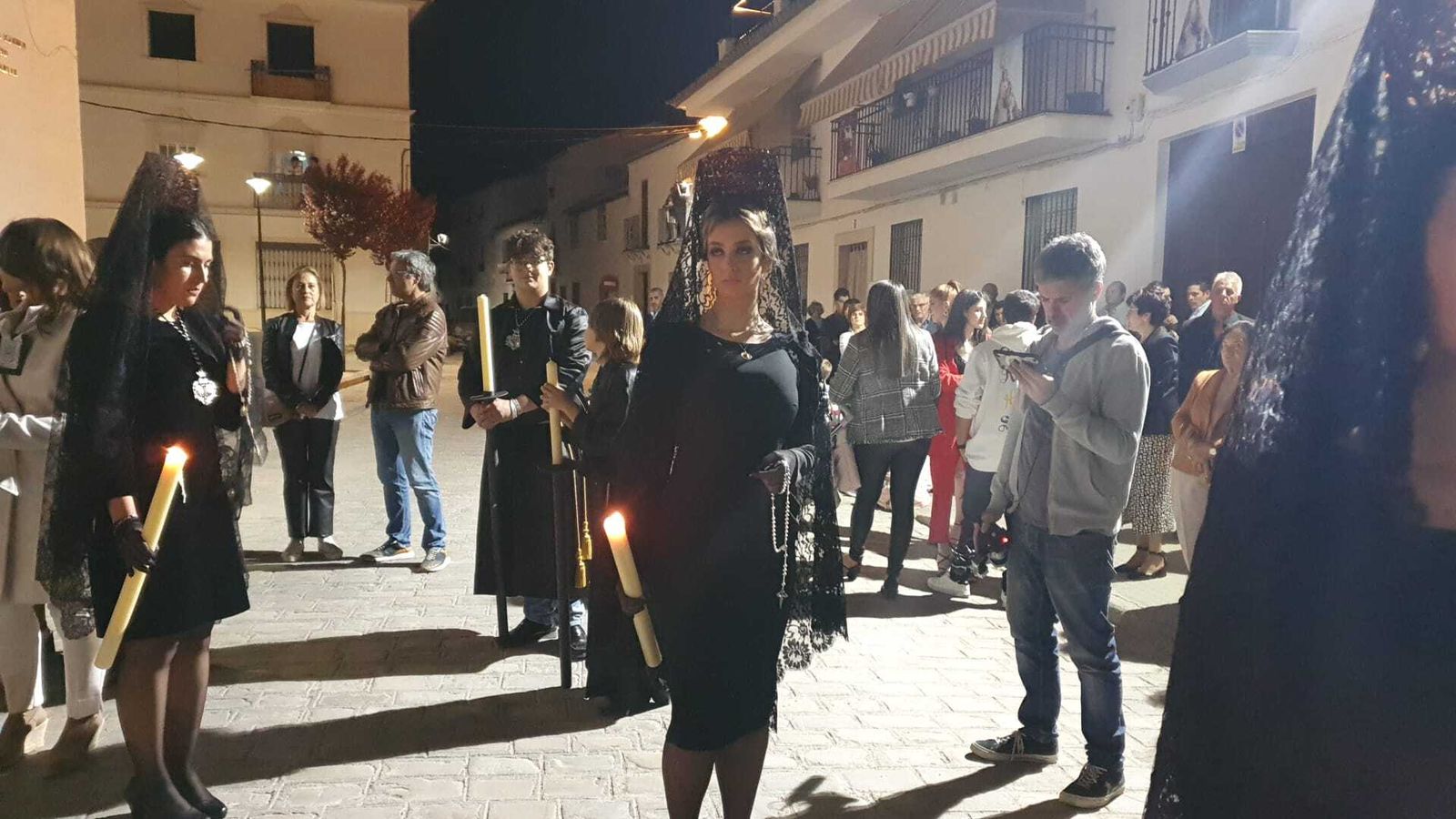 Viernes Santo en Castro del Río: A los pies del Santo Sepulcro