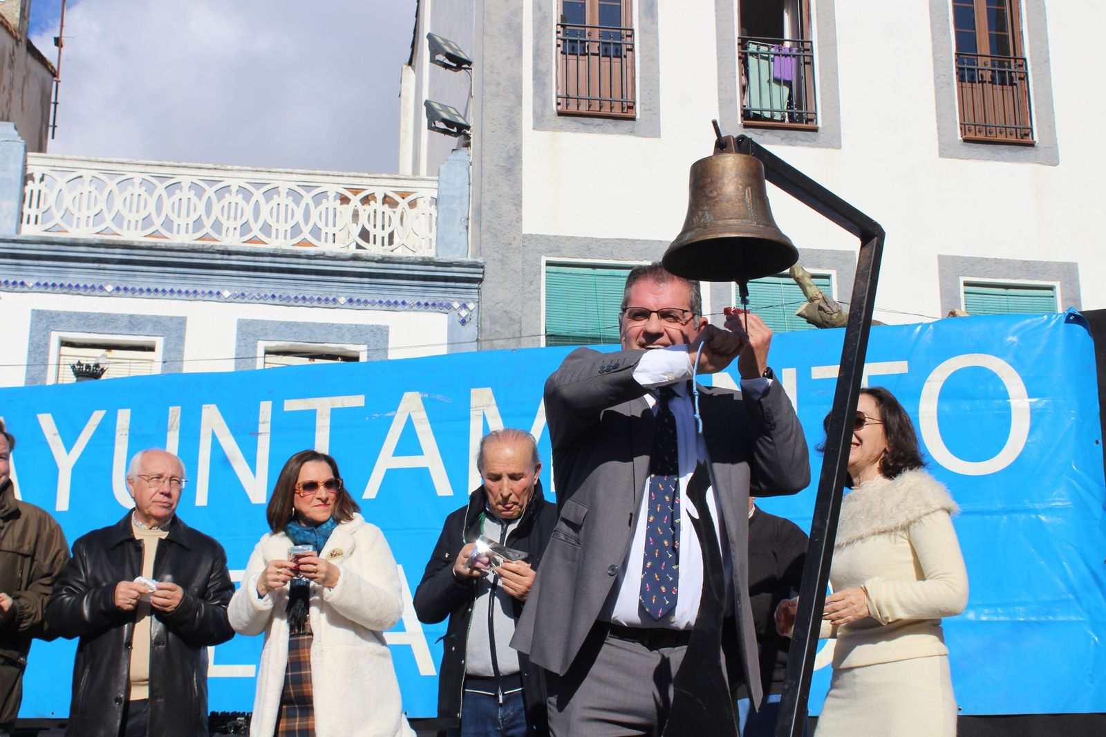Fotografías de cómo son las Precampanadas de Jabugo con 12 lonchas de jamón