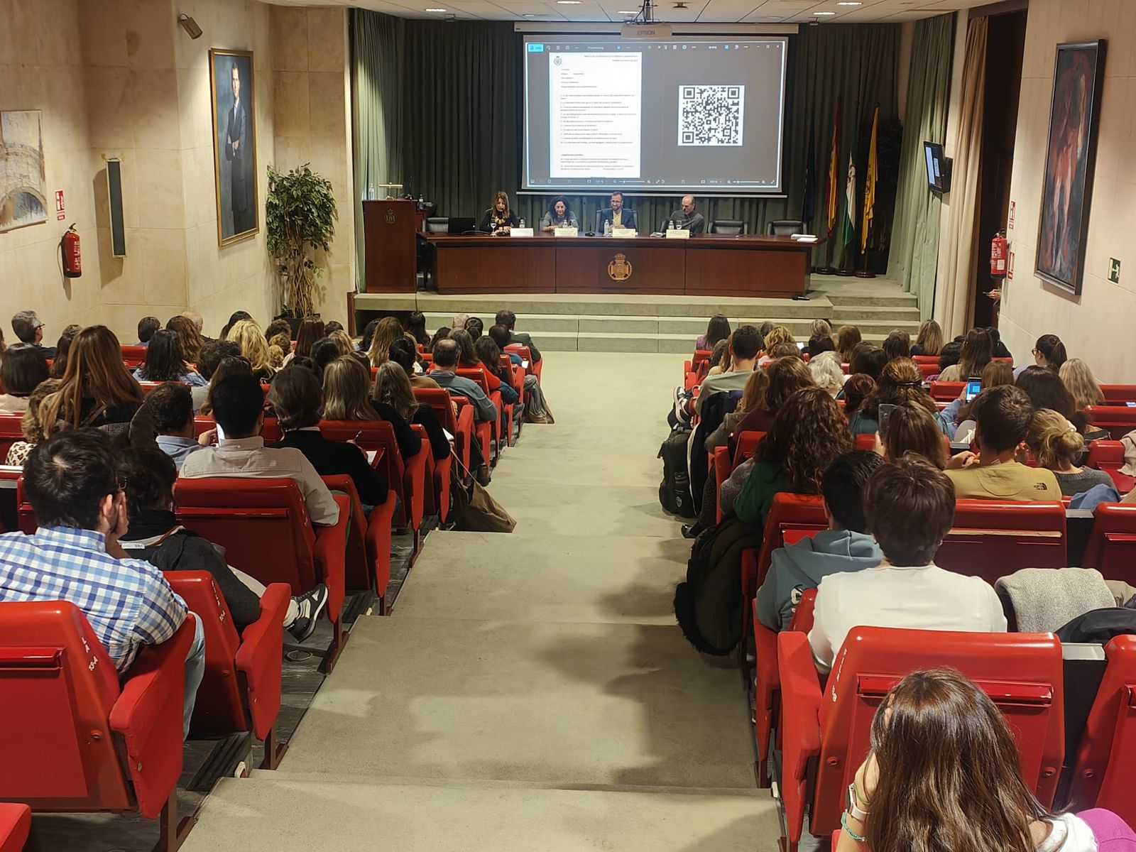 Un momento de la celebración de la jornada en el Colegio de Médicos de Sevilla.