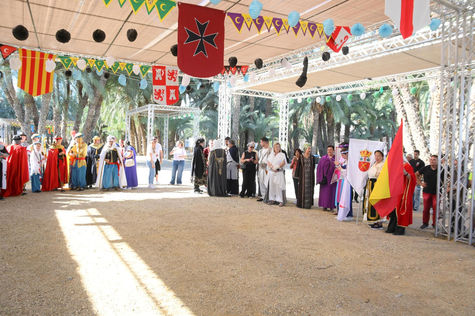 Más de veinte municipios festeros convierten Vera en la capital andaluza de los Moros y Cristianos