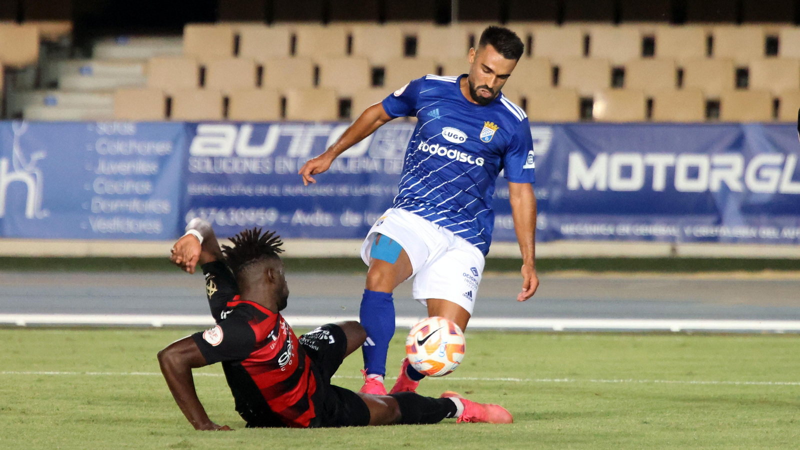 Partido entre Xerez CD - Salerm Puente Genil de la Copa RFAF en Chapín