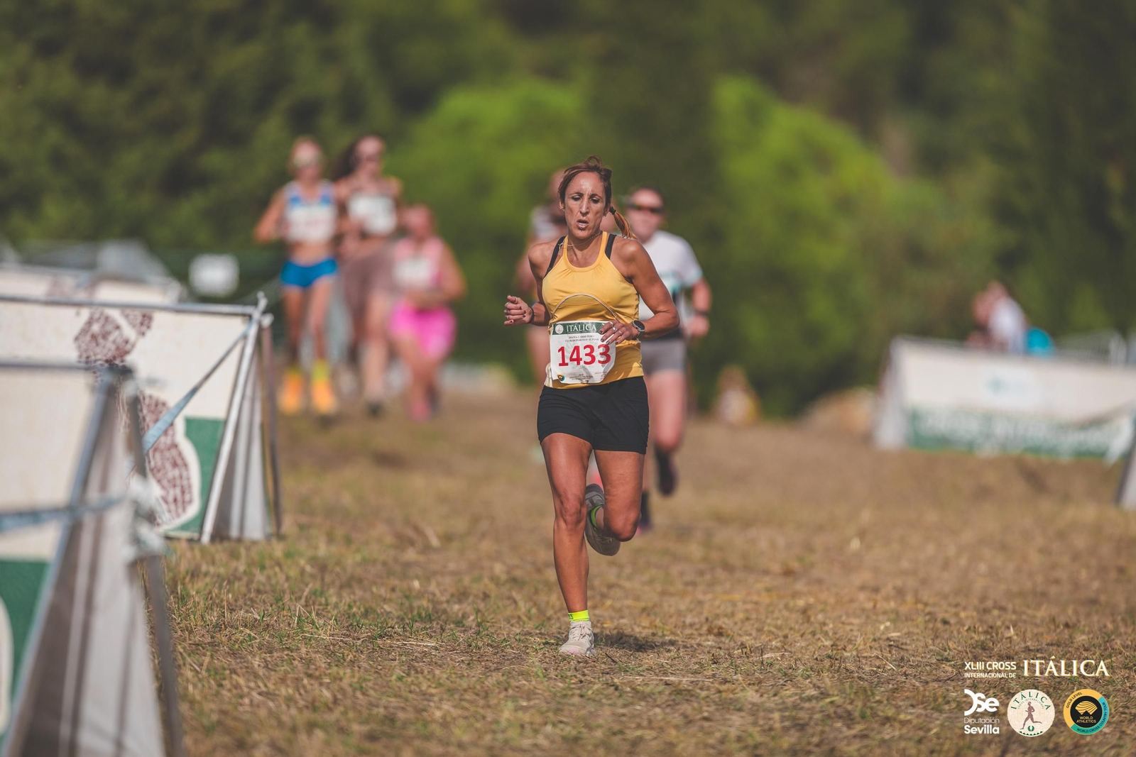 Búscate en las fotos del Cross de Itálica 2025 | 1