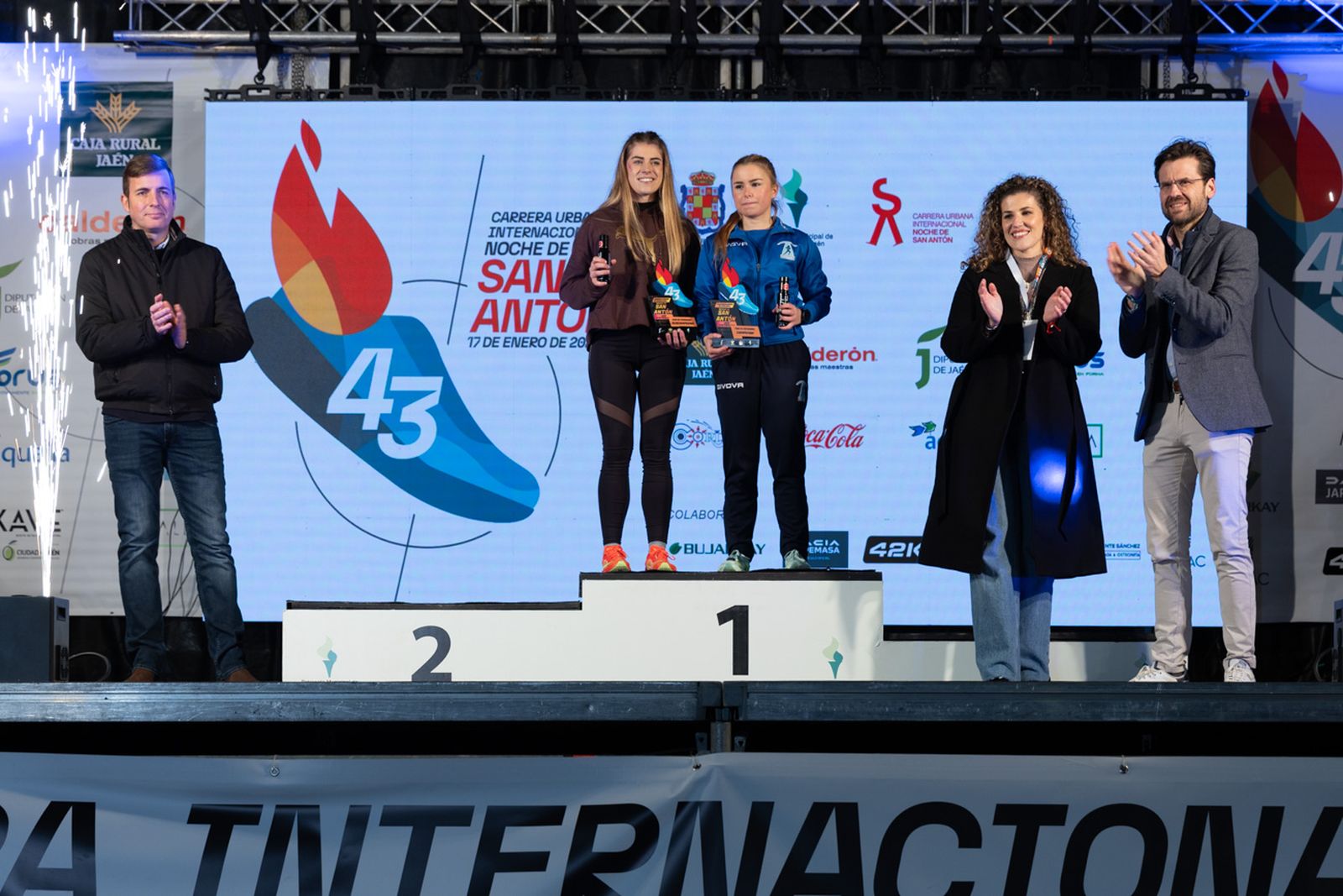 En imágenes: entrega de trofeos de todas las categorías de la Carrera de San Antón 2026