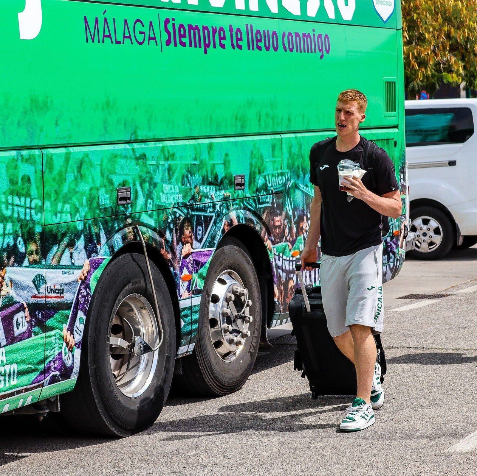 El Unicaja se va a Murcia en un nuevo autobús El Unicaja se va a Murcia en un nuevo autobús