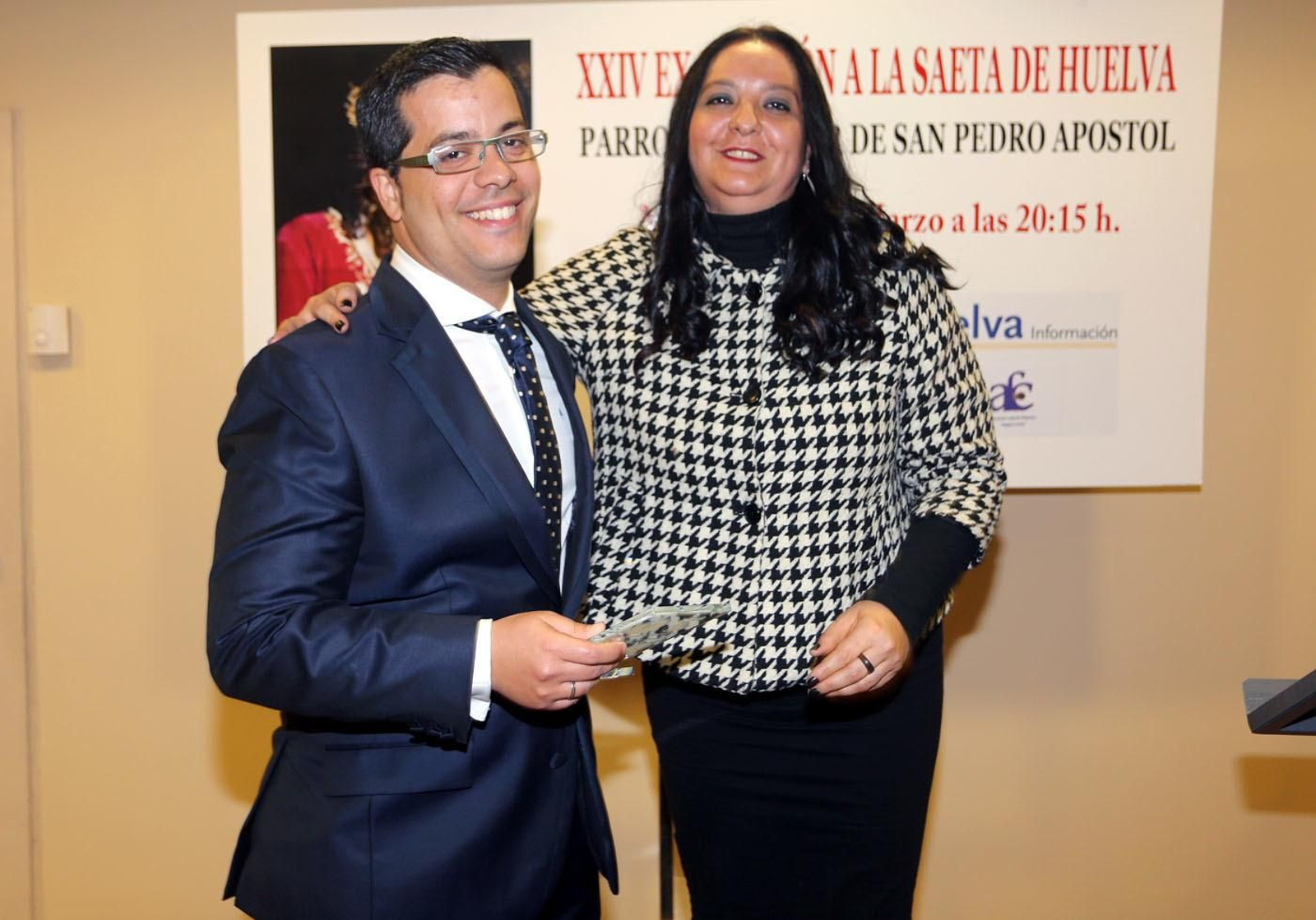 Entrega de recuerdos de la 24ª edición de la Exaltación a la Saeta de Huelva