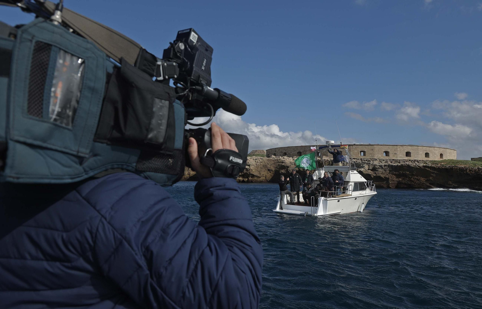 Fotos de la nueva camiseta ecológica del Real Betis fabricada con algas