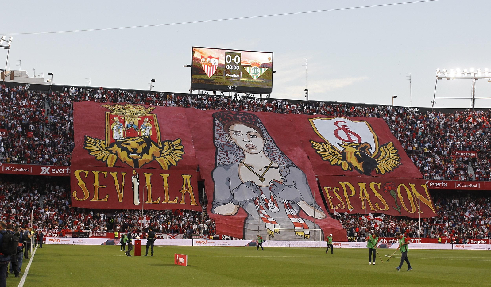 Una imagen de Gol Norte durante el último Sevilla-Betis disputado en Nervión.