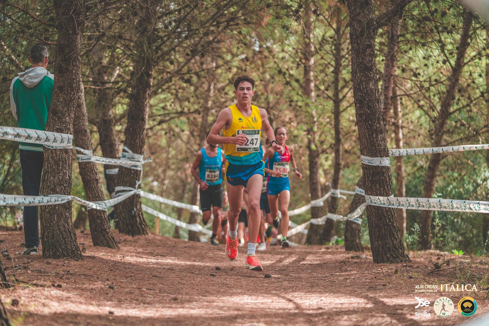 Búscate en las fotos del Cross de Itálica 2025 | 4