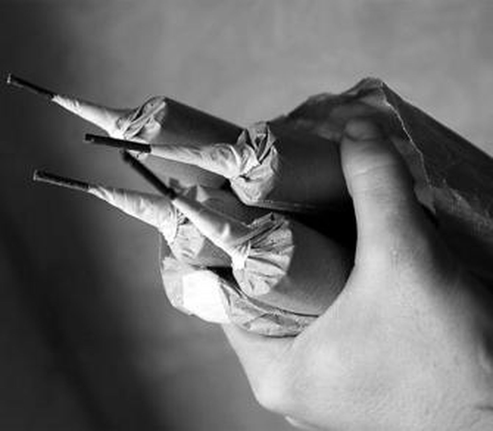 Varios petardos, a la venta sin grandes problemas en Jerez.