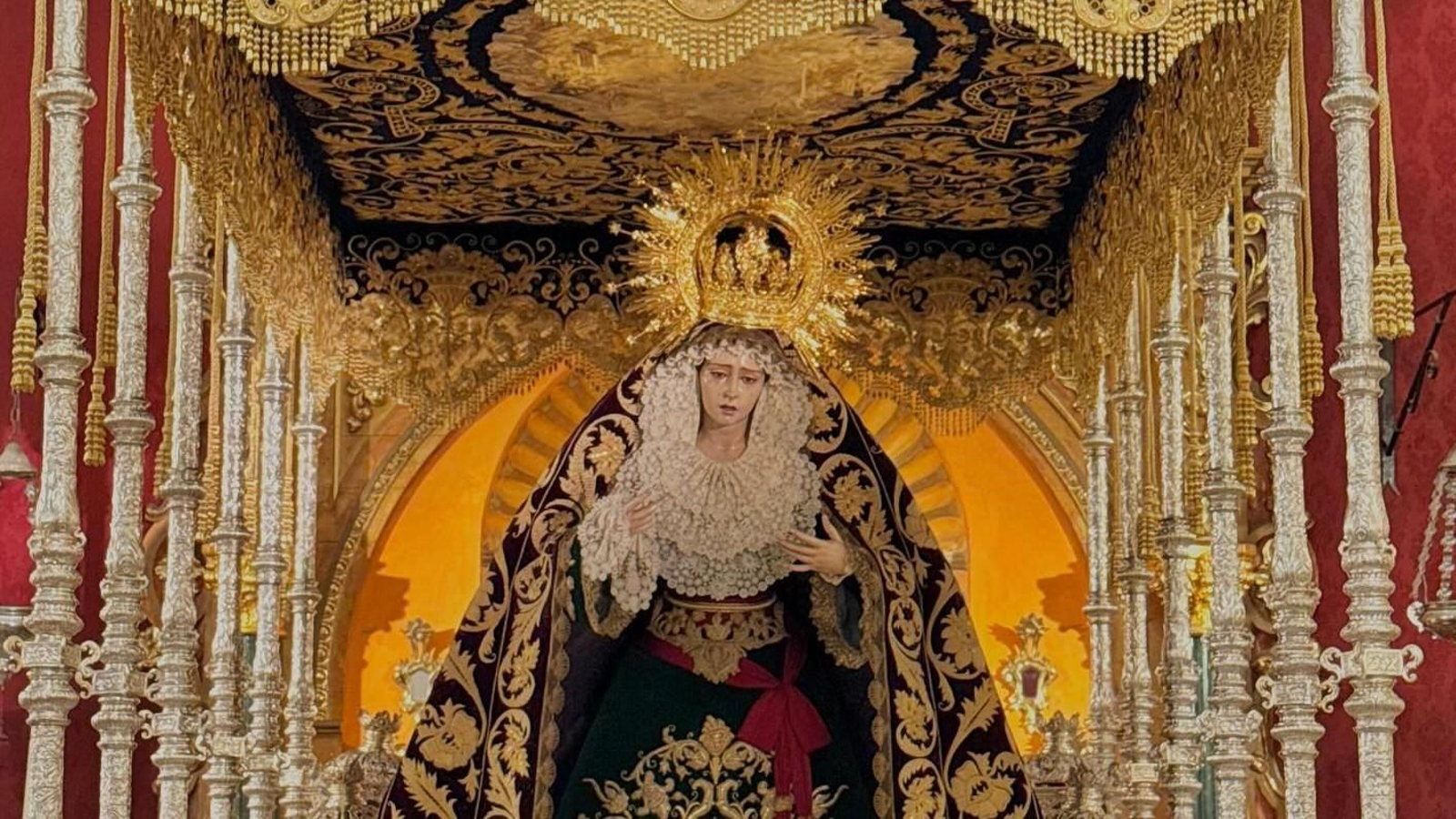 Nuevo paso de palio de la Virgen del Mayor Dolor de Granada, Octubre 2025.jpg