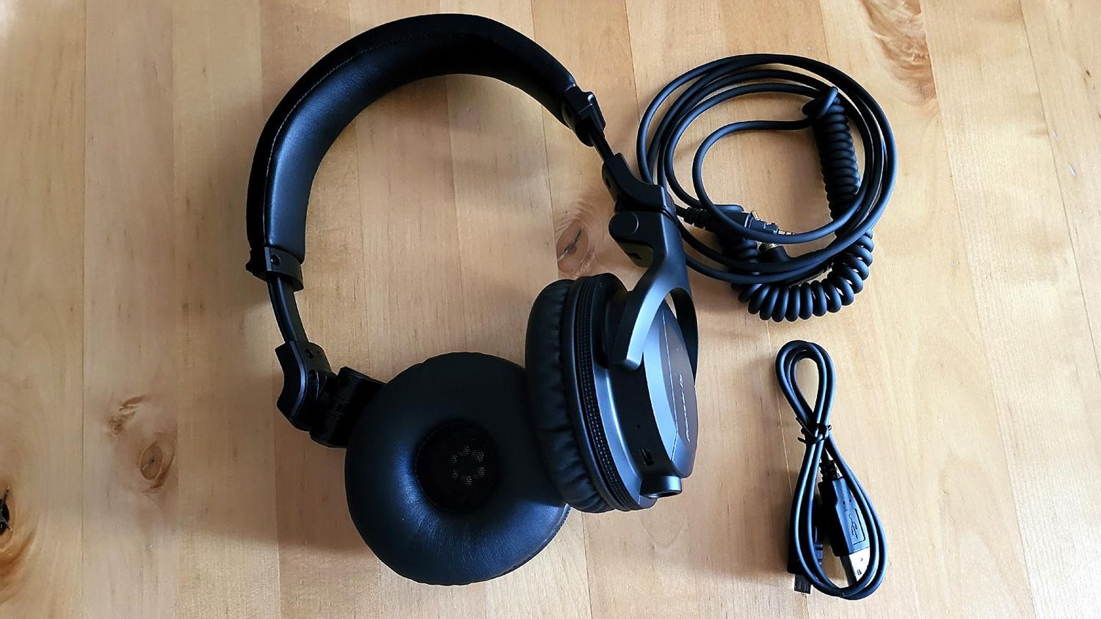 Auriculares Pioneer DJ HDJ-CUE1 Bluetooth Auriculares Pioneer DJ HDJ-CUE1 Bluetooth