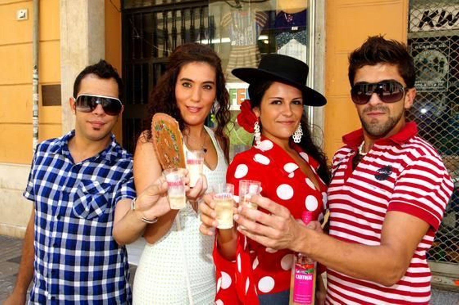 Desde Madrid y Córdoba, Jonathan, Inés, Blanca y Juan. 

Foto: Punto Press