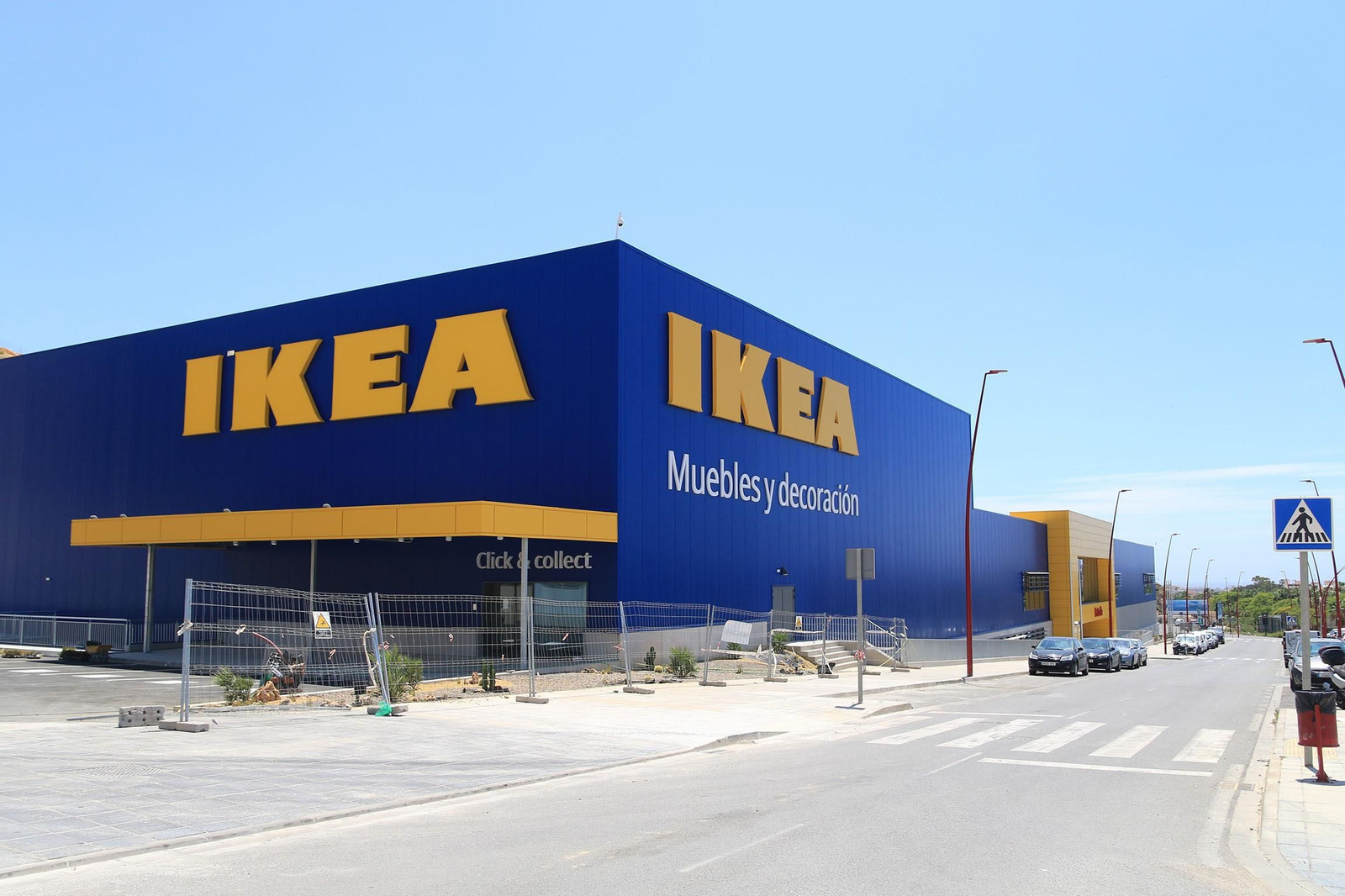 Últimos preparativos del Ikea antes de la inauguración