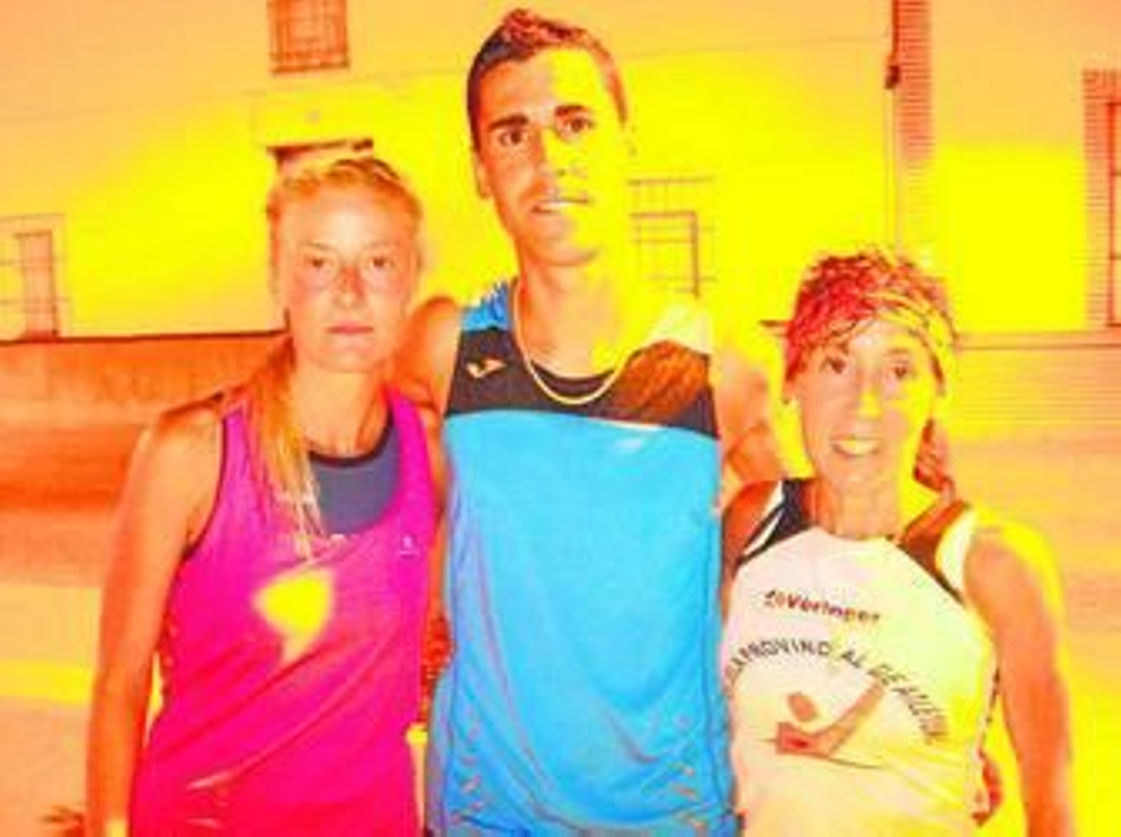 Dochia Rus, Adrián Andivia y María Belmonte, tras finalizar la prueba.