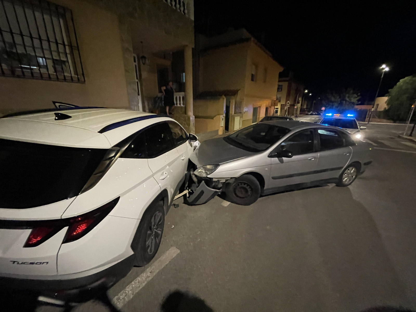 Las imágenes del brutal accidente en una calle de Vera, este domingo