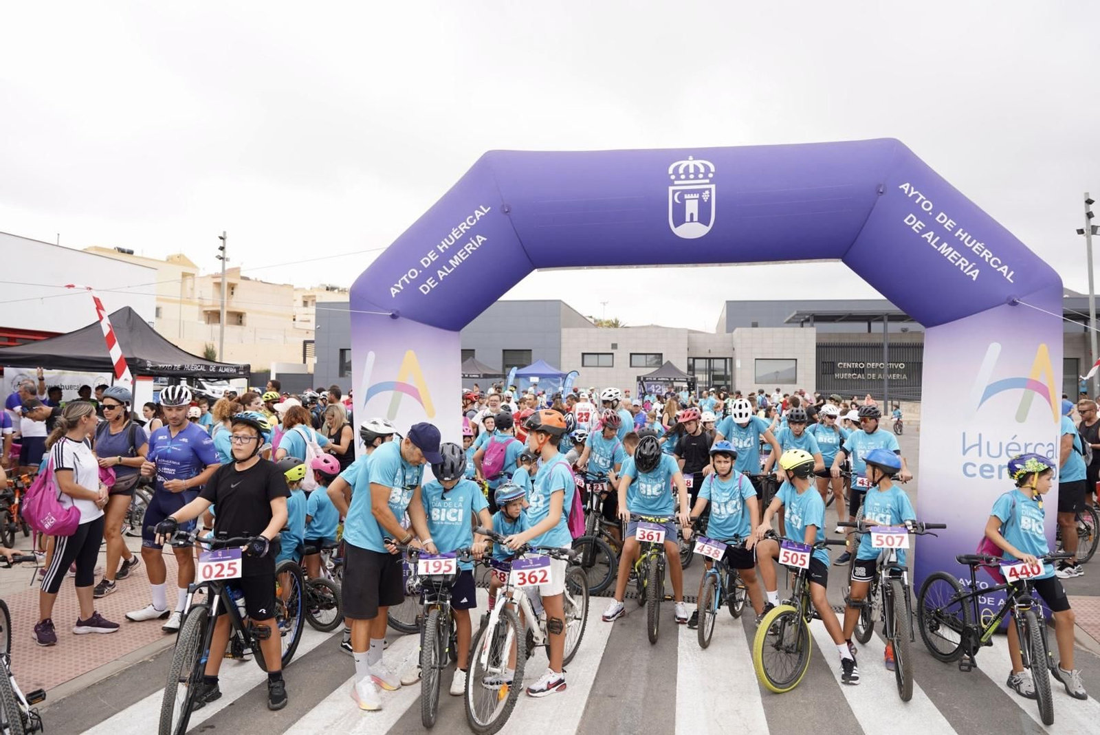 Así se ha vivido el multitudinario Día de la Bici en Huércal de Almería
