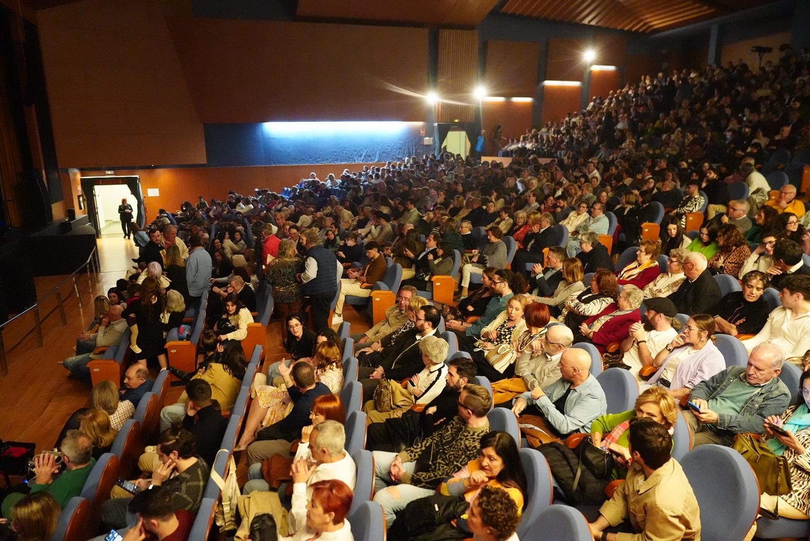 El concierto de María José Llergo en Pozoblanco