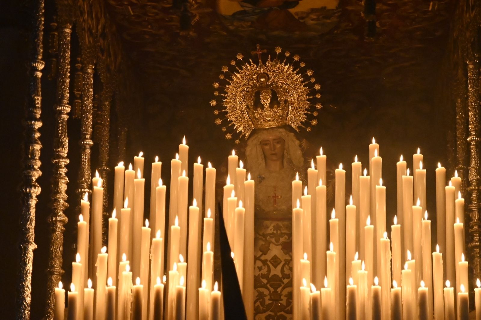 Las mejores imágenes de la hermandad de la Buena Muerte en la Madrugada de Córdoba