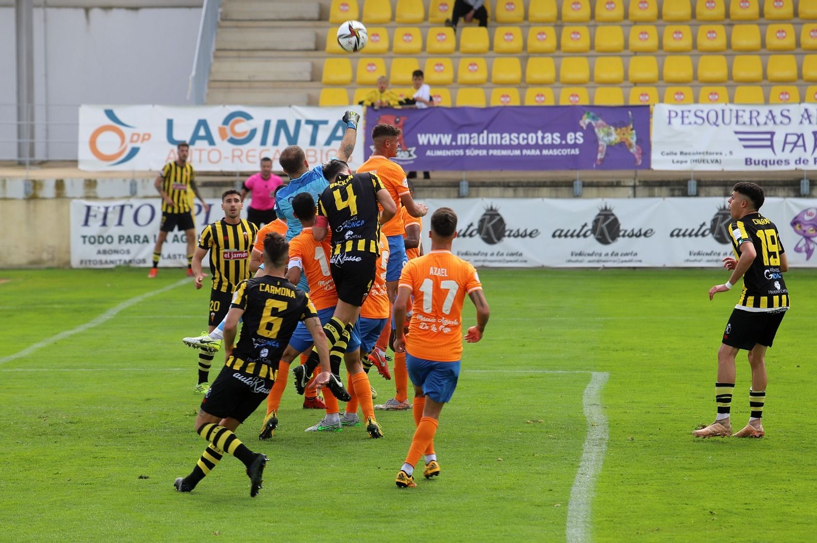 El San Roque de Lepe mantiene vivas sus opciones de entrar en puestos de play off.