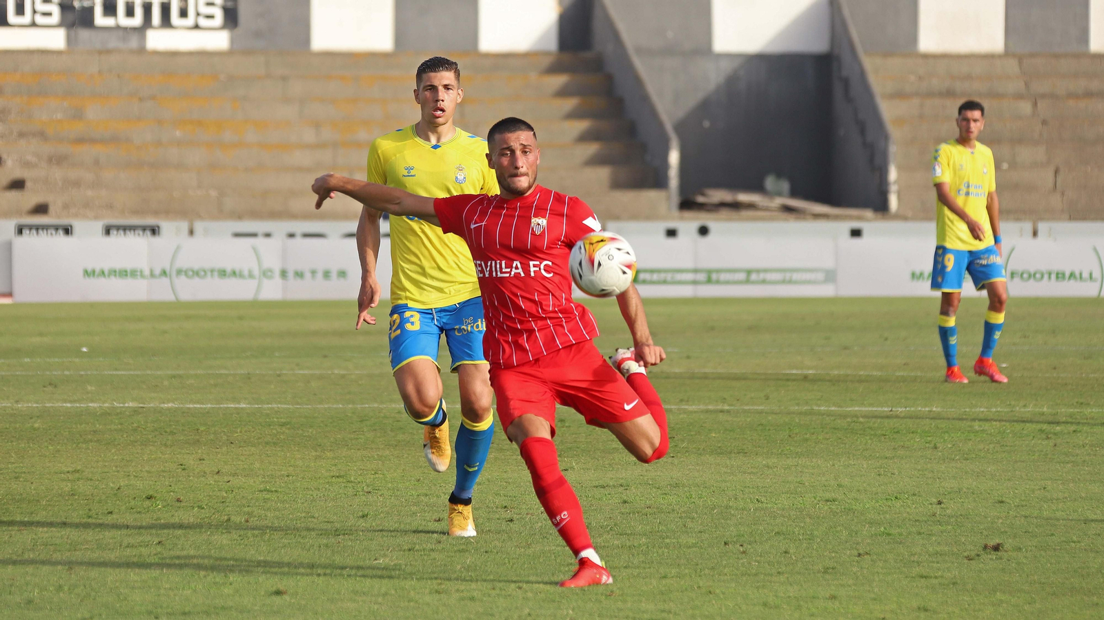 Las mejores fotos del Sevilla - Las Palmas en La Línea