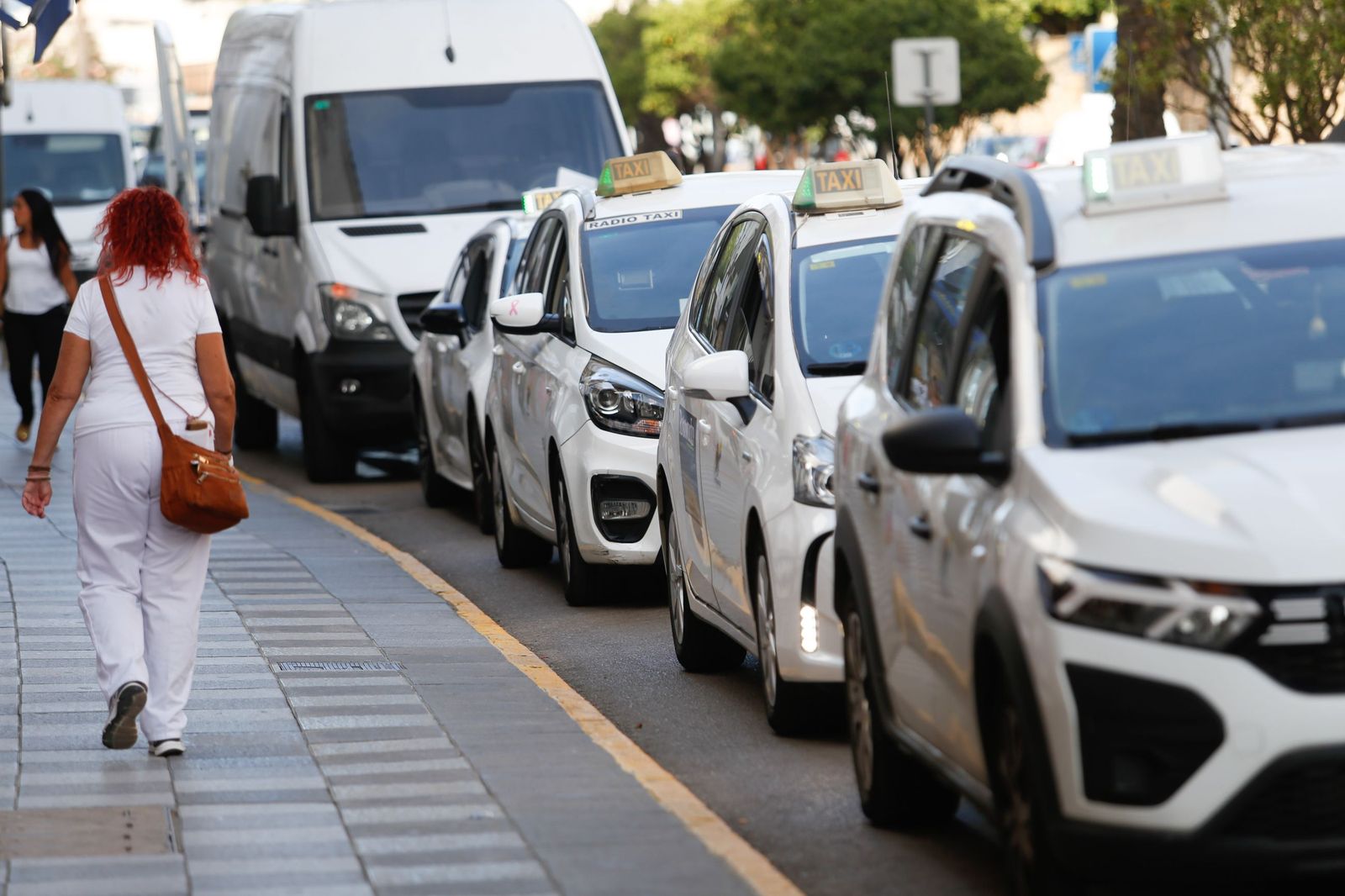 Una parada de taxis en Algeciras.