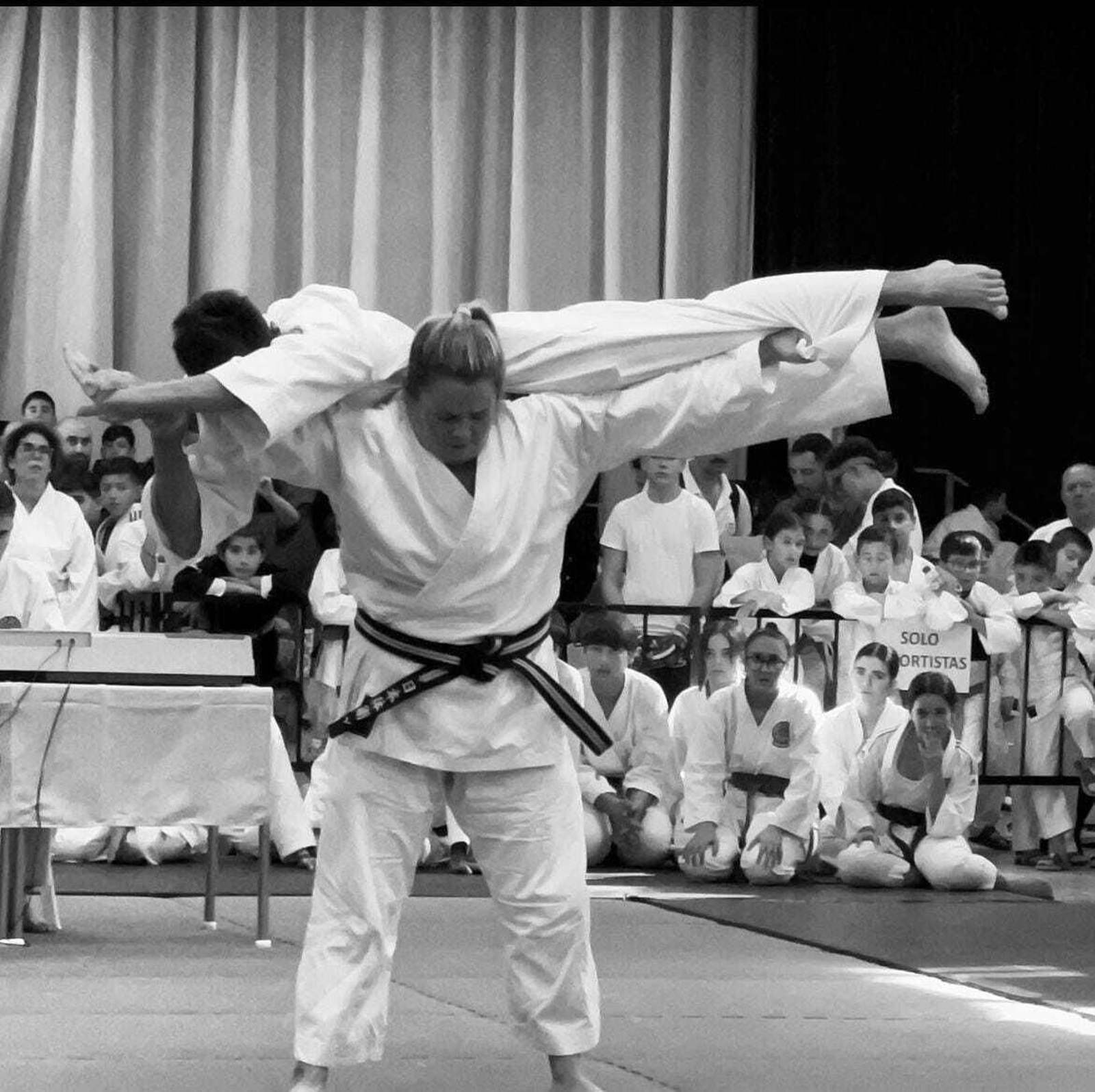 Momentos destacados de la Gran Gala Solidaria de Artes Marciales del Club Nazaret
