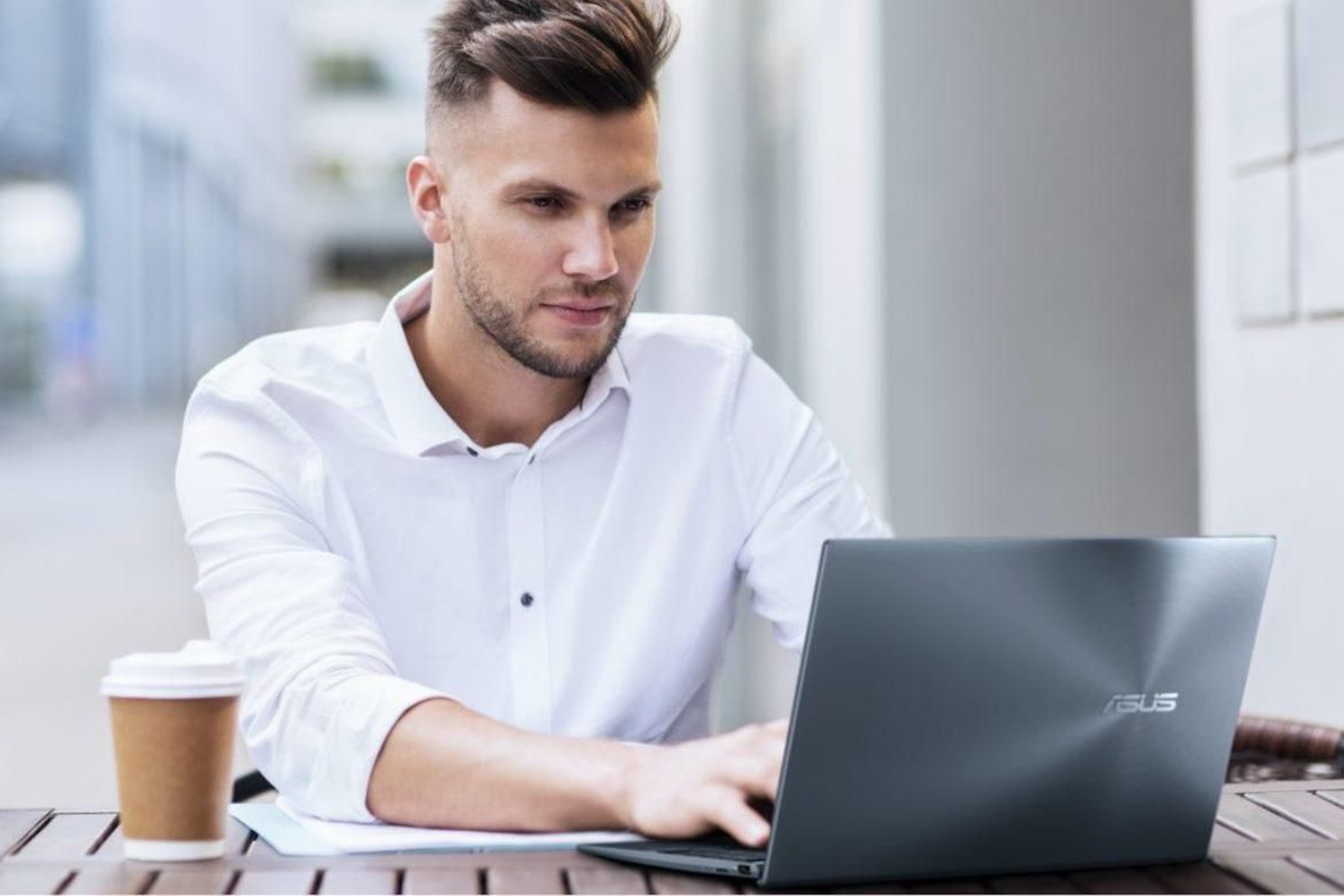 ¡Chollo en PcComponentes! El ordenador portátil Asus Zenbook 13 ¡tiene 300€ de descuento!