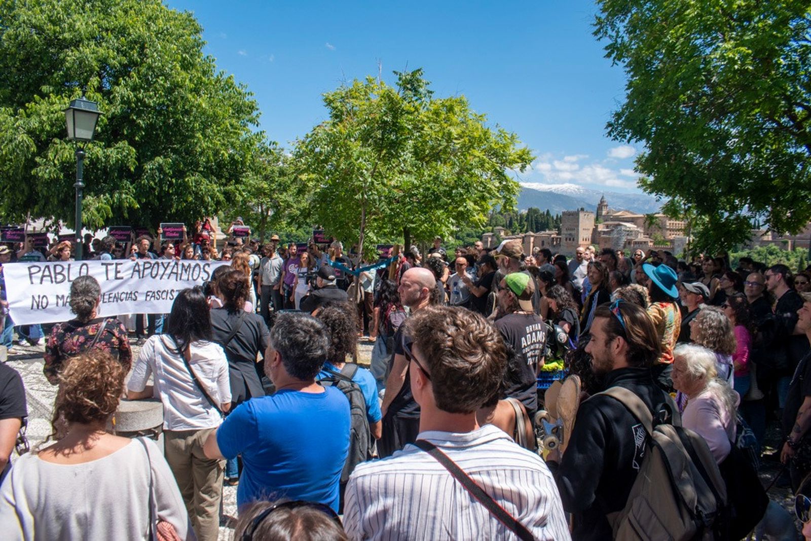Indignación en Granada: las imágenes de la protesta tras la paliza ...