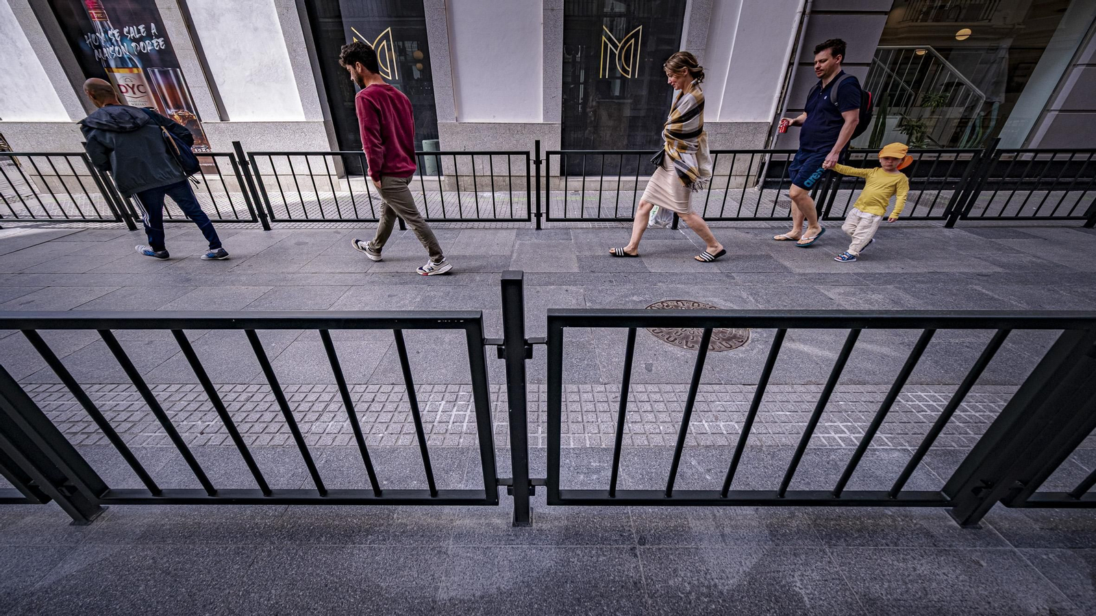 Las imágenes de cómo se prepara la ciudad de Cádiz para la Semana Santa 2025