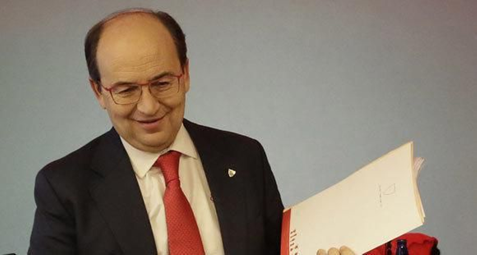 "Me tragaría mi enfado con Fazio si su fichaje fuera necesario"