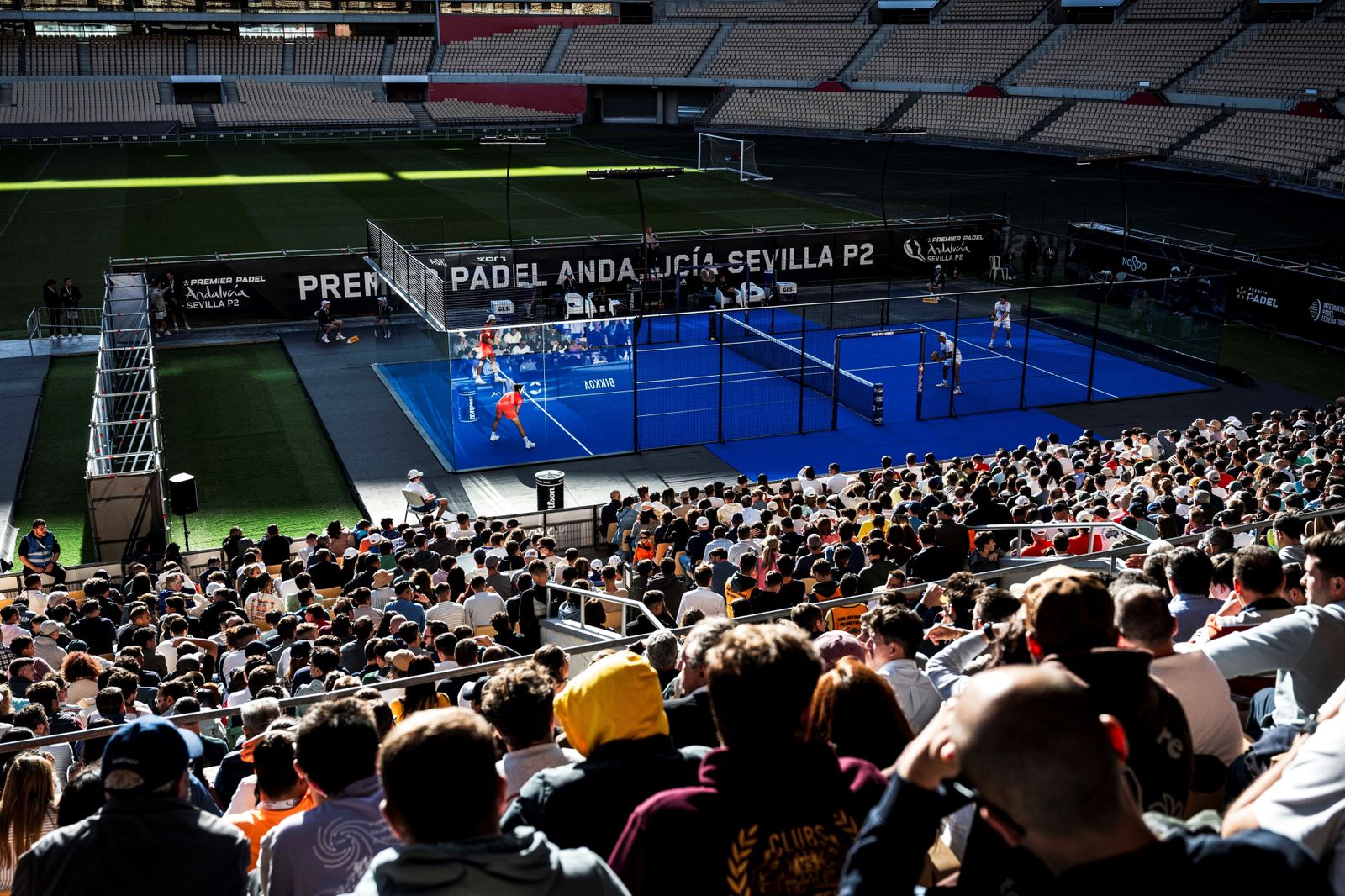 Las mejores fotos de la segunda jornada del pádel en el Estadio de la Cartuja