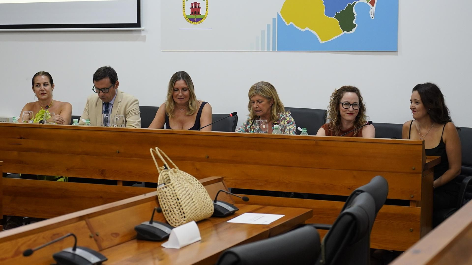Fotografías de las entregas de los premios al emprendimiento y liderazgo femenino de Cádiz.