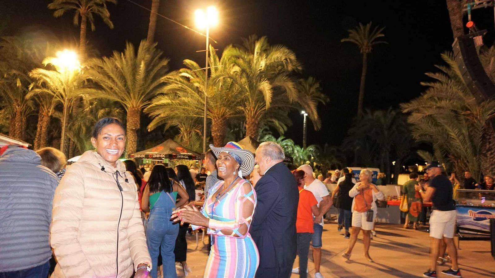 Una magnífica jornada compartiendo las tradiciones, la música, danzas y artesanía de las comunidades hispanoamericanas.