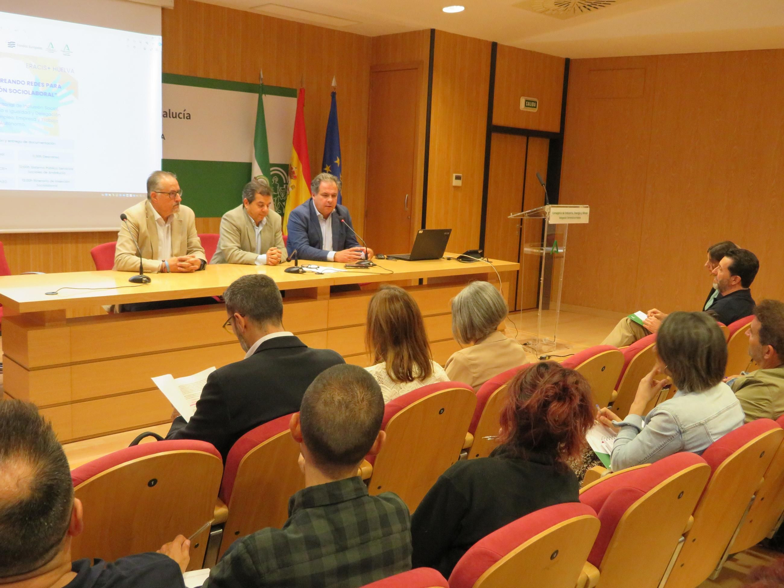 Presentación de las líneas de actuación en Huelva en el marco de Eracis +. Presentación de las líneas de actuación en Huelva en el marco de Eracis +.
