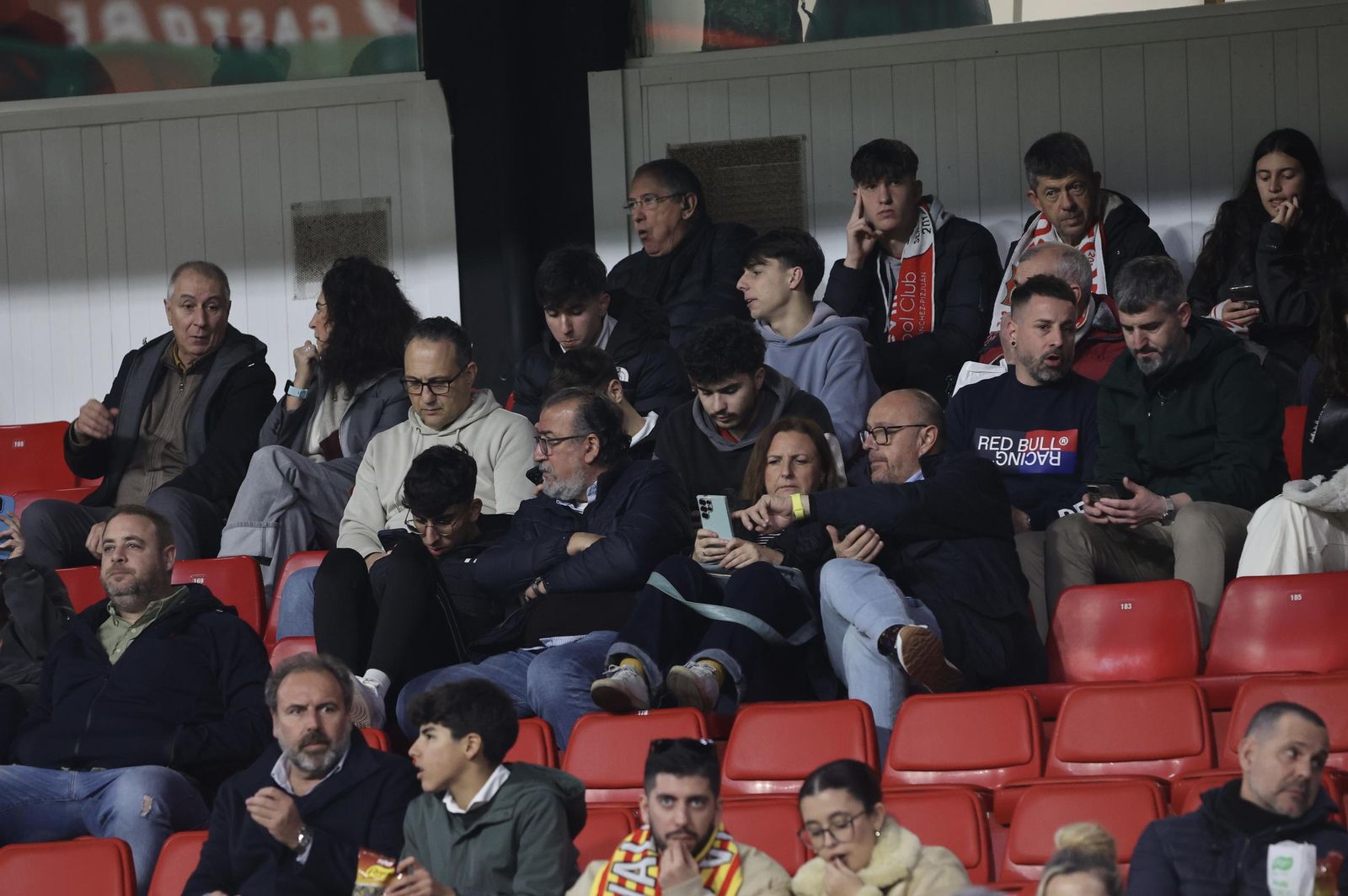 Búscate en el partido Sevilla Valencia