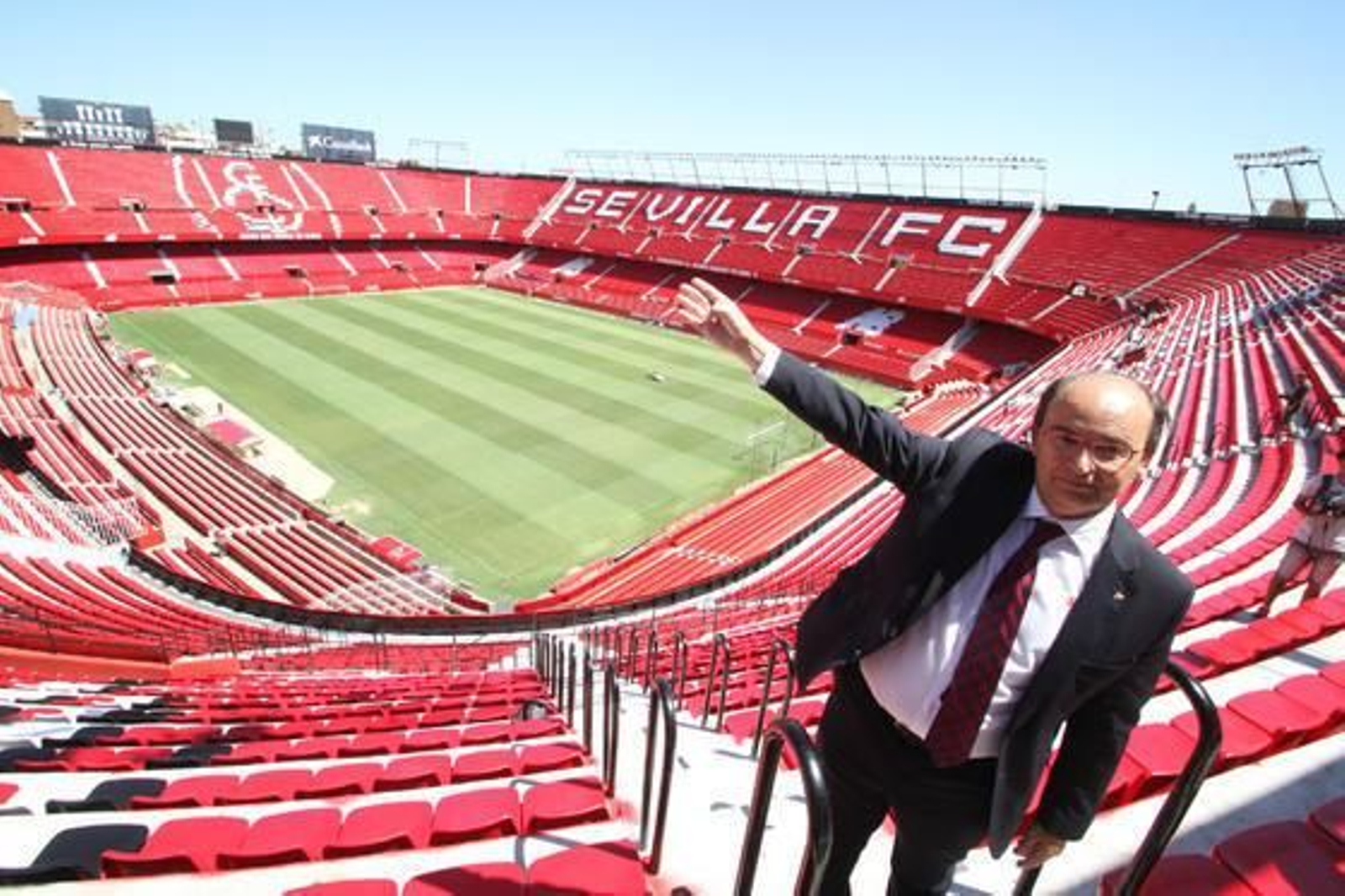 José Castro, en la nueva grada del Sánchez-Pizjuán

Foto: Belén Vargas