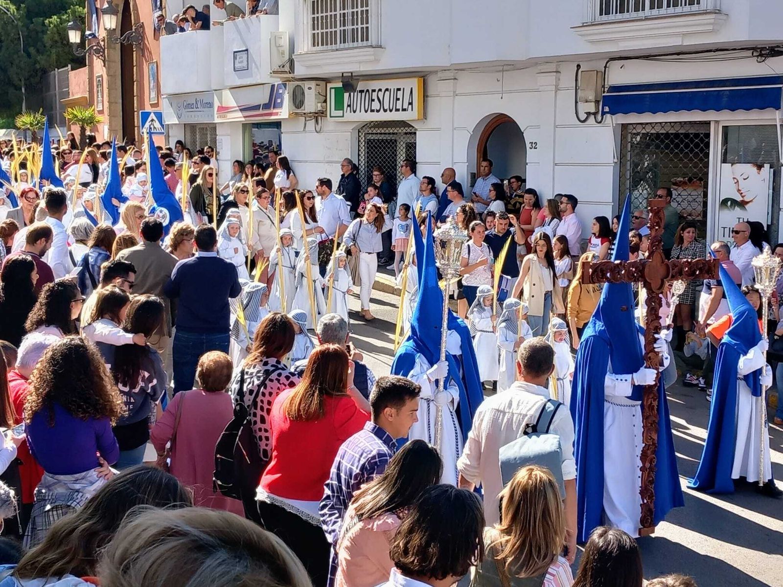 Las imágenes del Domingo de Ramos en Chiclana con La Borriquita y El Huerto