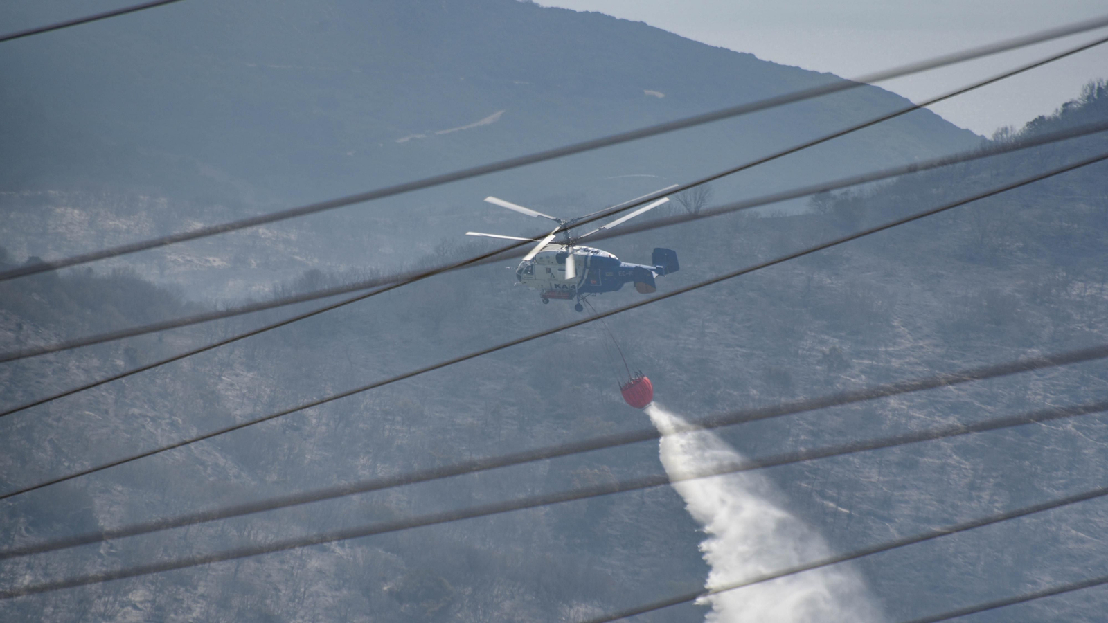 Las fotos del segundo dia del incendio en El Cuartón
